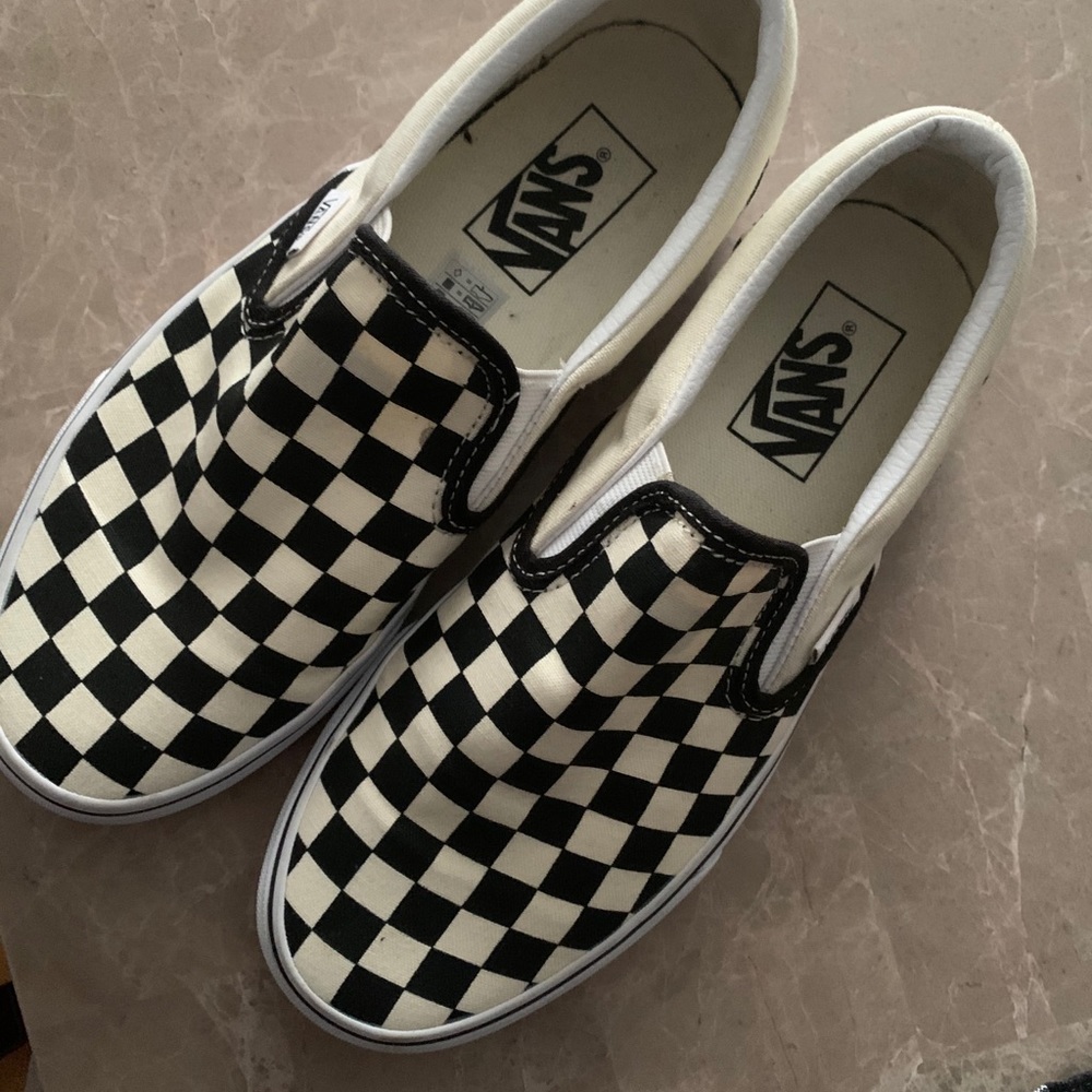 Brand new size 7.5 woman’s vans